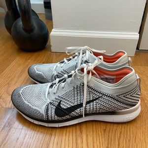 Nike Free TR Flyknit Shoes